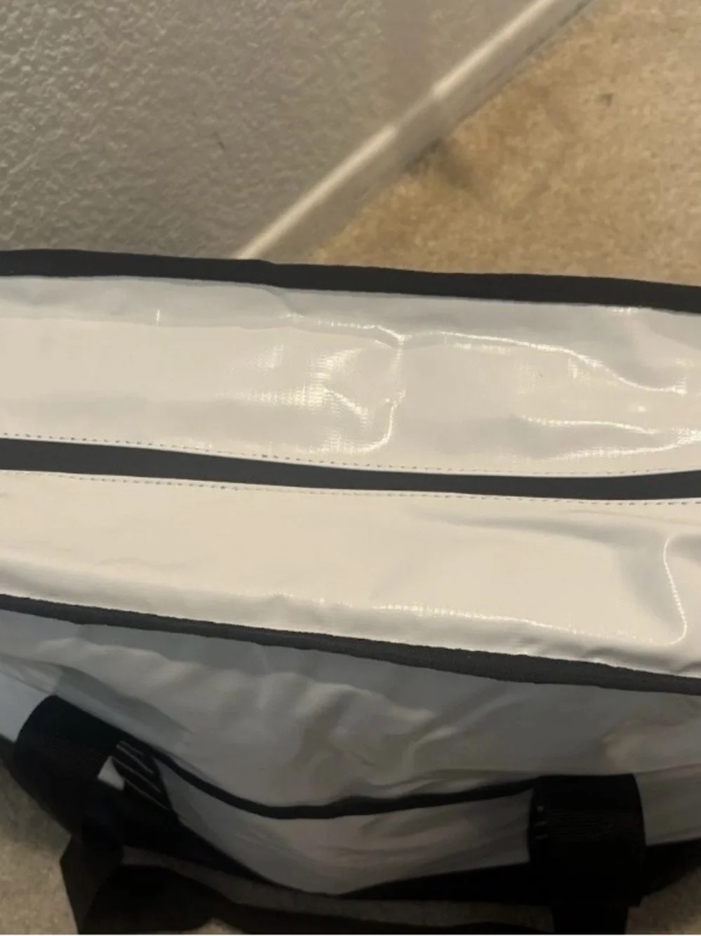 Large White & Black Insulated Cooler Bag Tote with Shoulder Strap